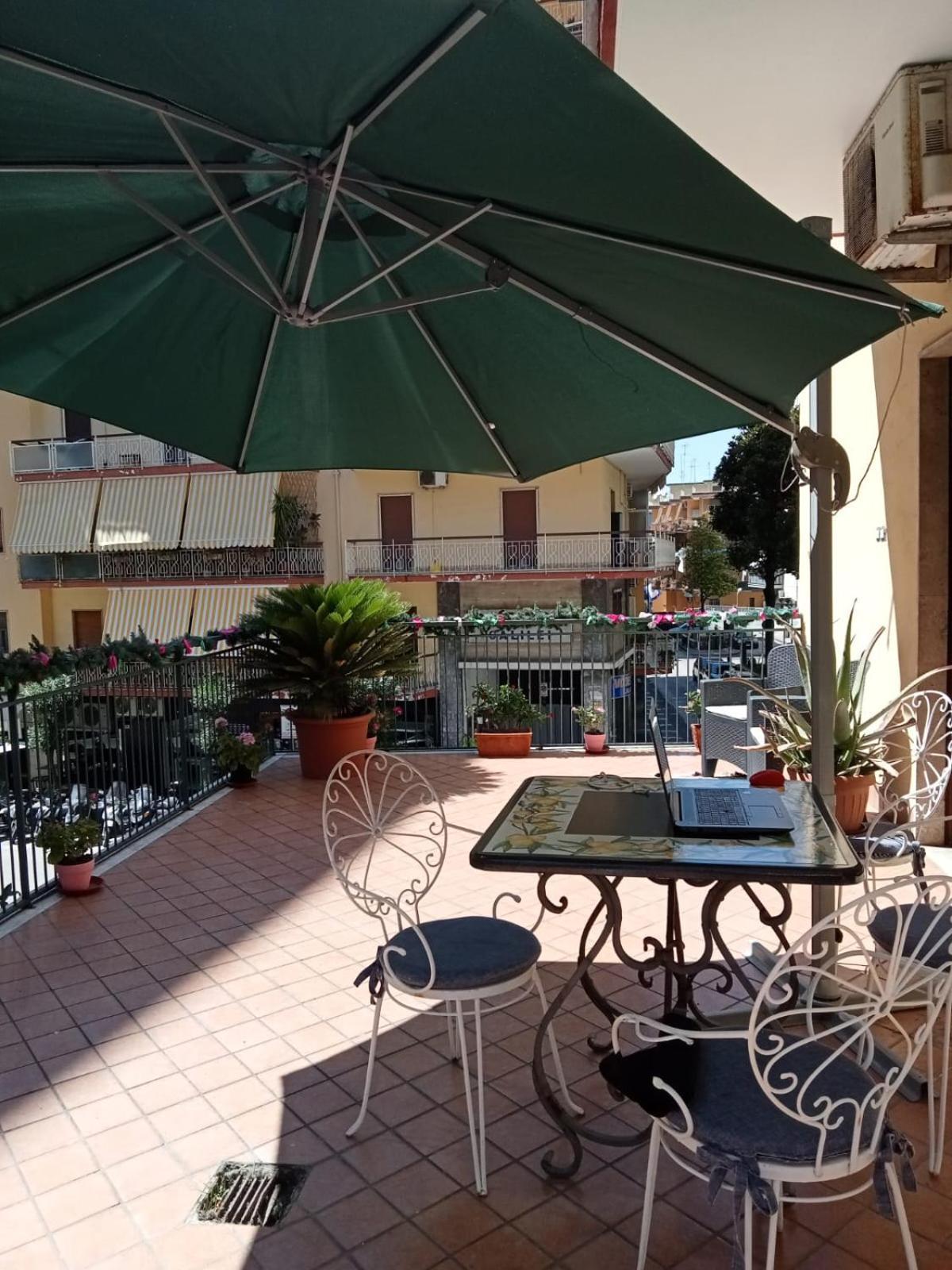 Bed and Breakfast La Terrazza Di Monica & Teresa Portici Zewnętrze zdjęcie