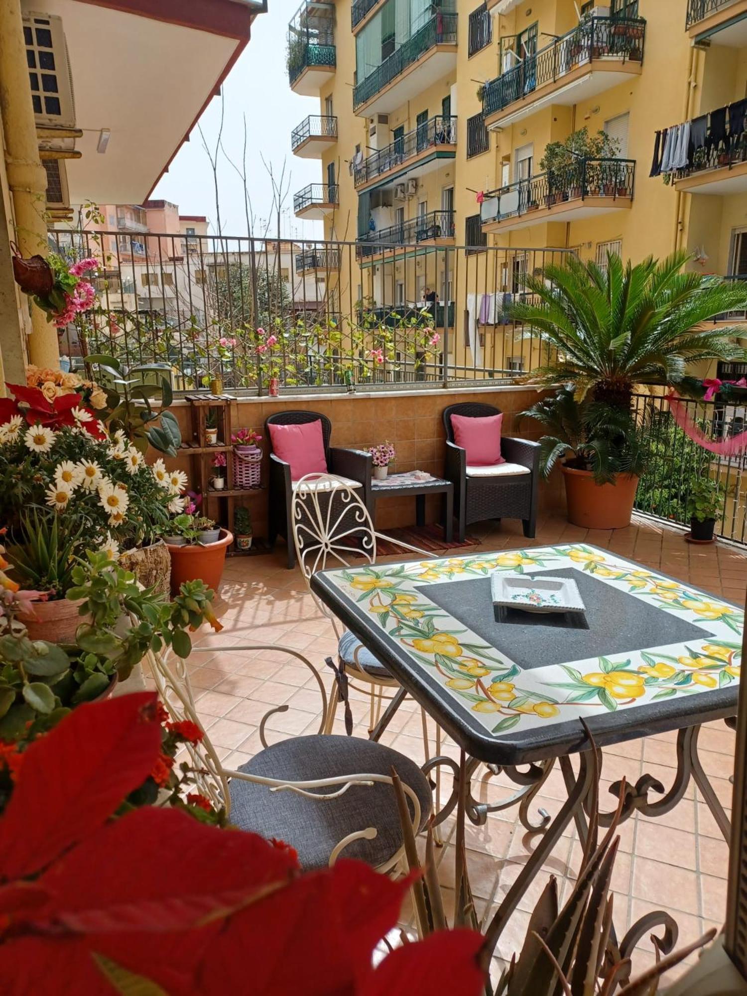 Bed and Breakfast La Terrazza Di Monica & Teresa Portici Zewnętrze zdjęcie