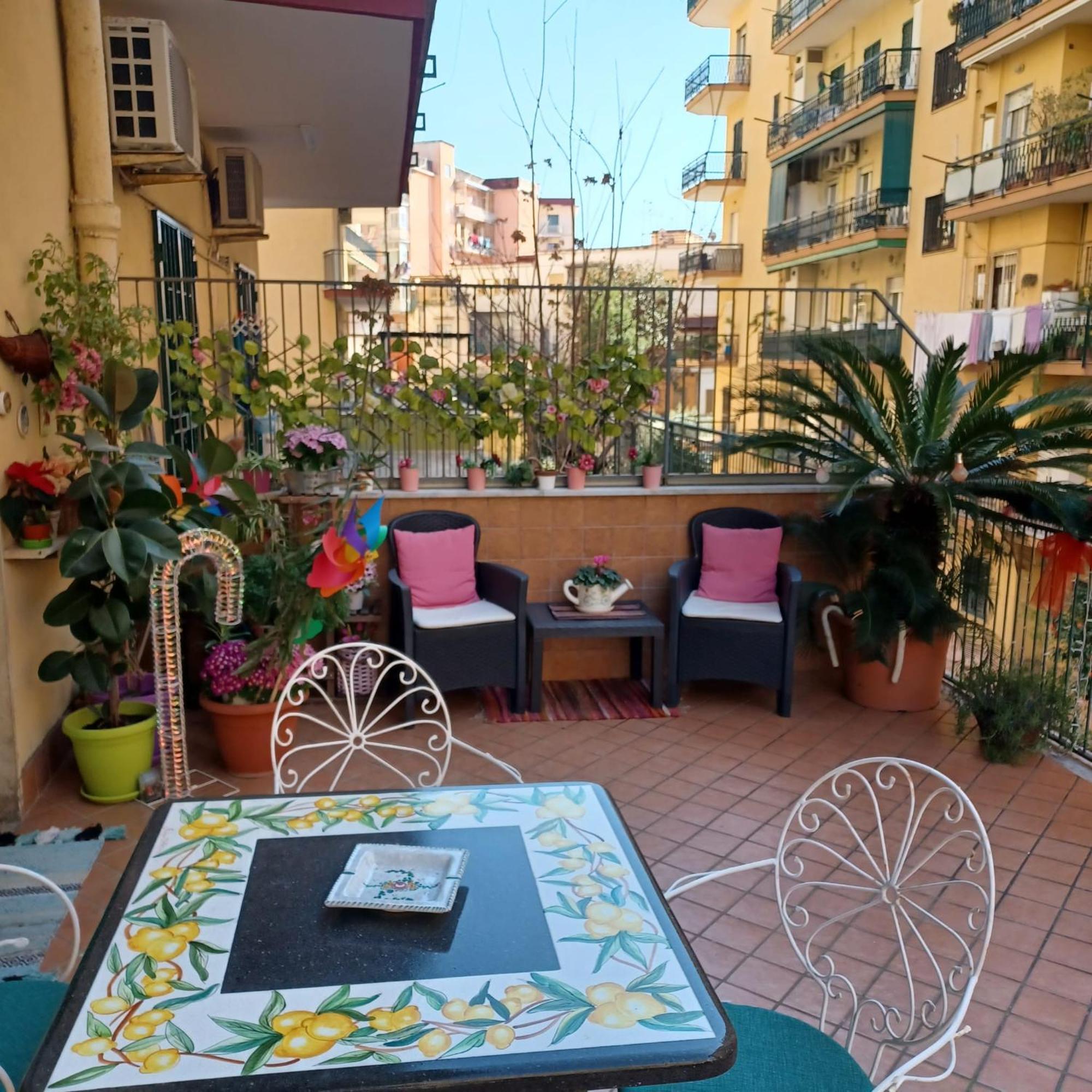 Bed and Breakfast La Terrazza Di Monica & Teresa Portici Zewnętrze zdjęcie